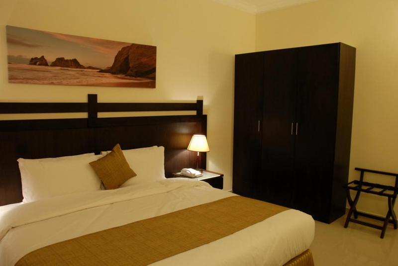 Al Hayat Hotel Suites Sharjah Room photo