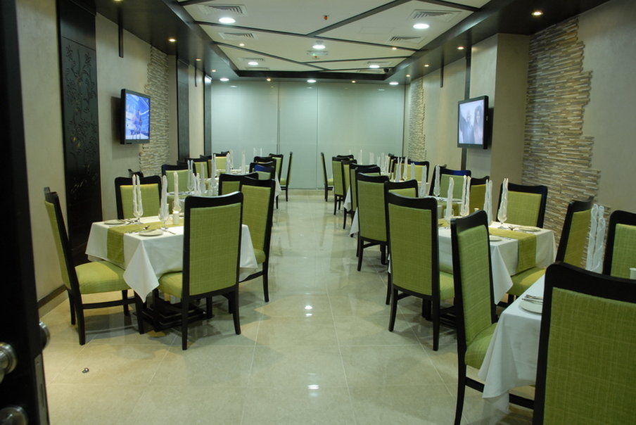 Al Hayat Hotel Suites Sharjah Restaurant photo